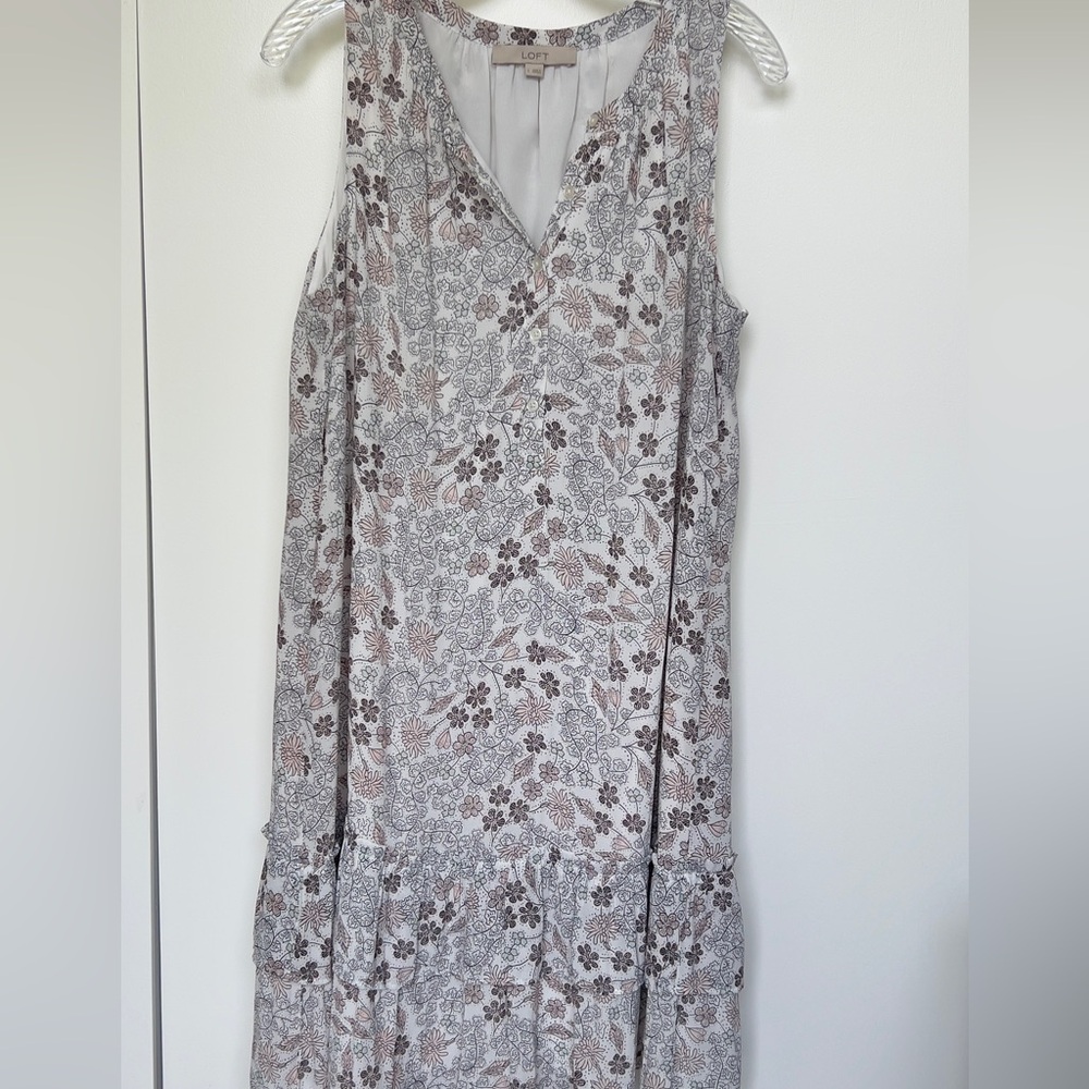 LOFT women’s Floral Sleeveless V-Neck Dress
